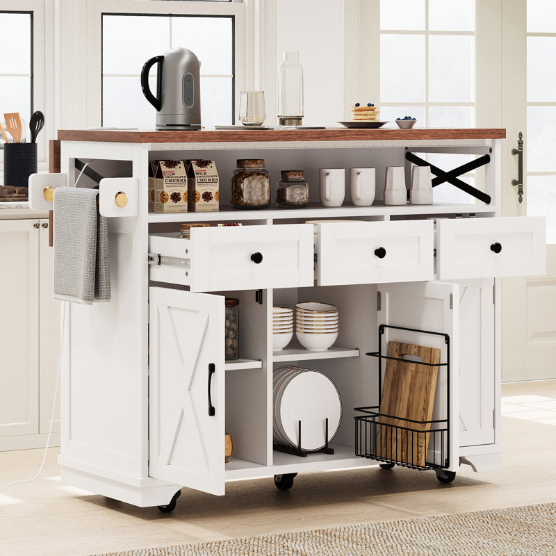 Îlot de cuisine de 46,5 po en blanc avec décoration drapée perlée, prise de courant, 3 tiroirs, portes, tablettes réglables, abattant avec perles blanches, ports de charge, armoires de porte, rallonge, fer à repasser