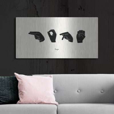 «Sign Langage 2» par Emma Scarvey, art mural en métal