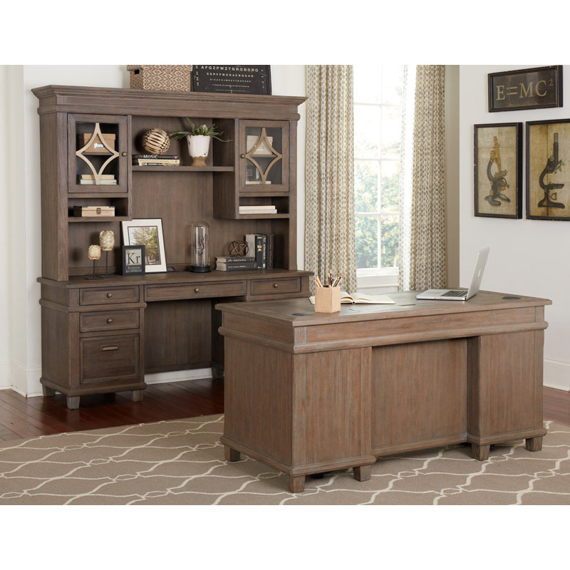 Bureau Larissa