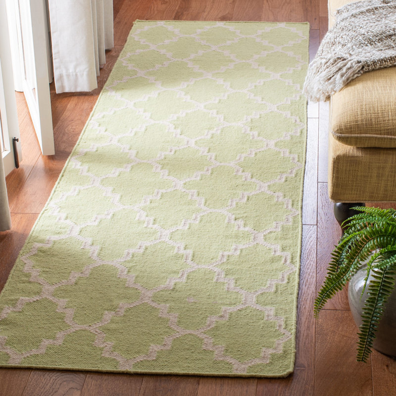 Estevez Hand Woven Flat Weave Wool/Cotton Geometric Rug in Ivory/Light Green, Runner 2'6" x 6'