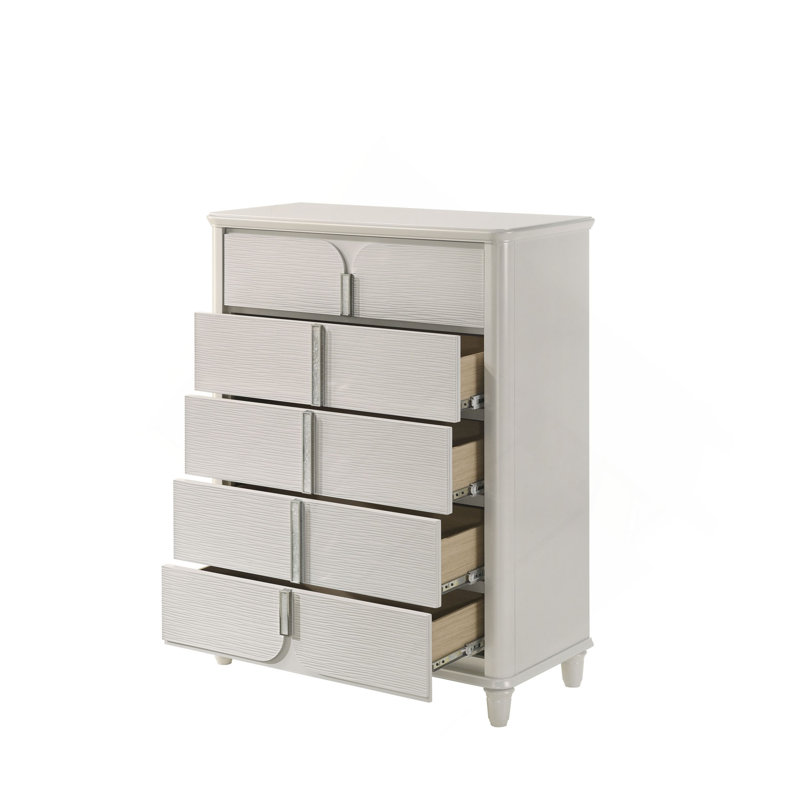 Commode finition perle blanche
