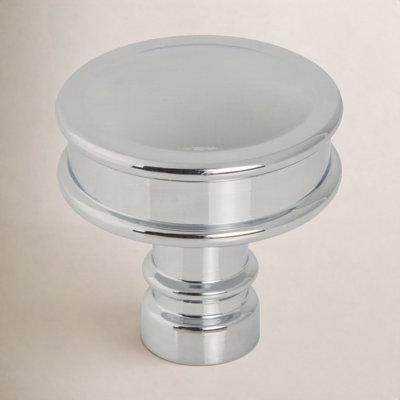 Cranford 1 1/4" Diameter Round Knob
