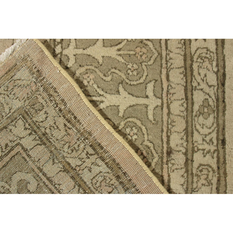Wool Oriental Area Rug in Beige/Brown, Gray/Silver, Green