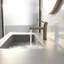 Robinet pour salle de bain à un trou et poignée simple-107439081