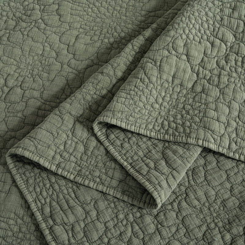 3 Piece Stonewashed Cotton Floral Bedspread Reversible Quilt Set, Queen Quilt + 2 Shams, Green