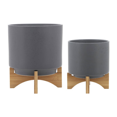 Set Of 2 Indoor Planter On Natural Brown Wood Stand, 12 Inch Gray Ceramic