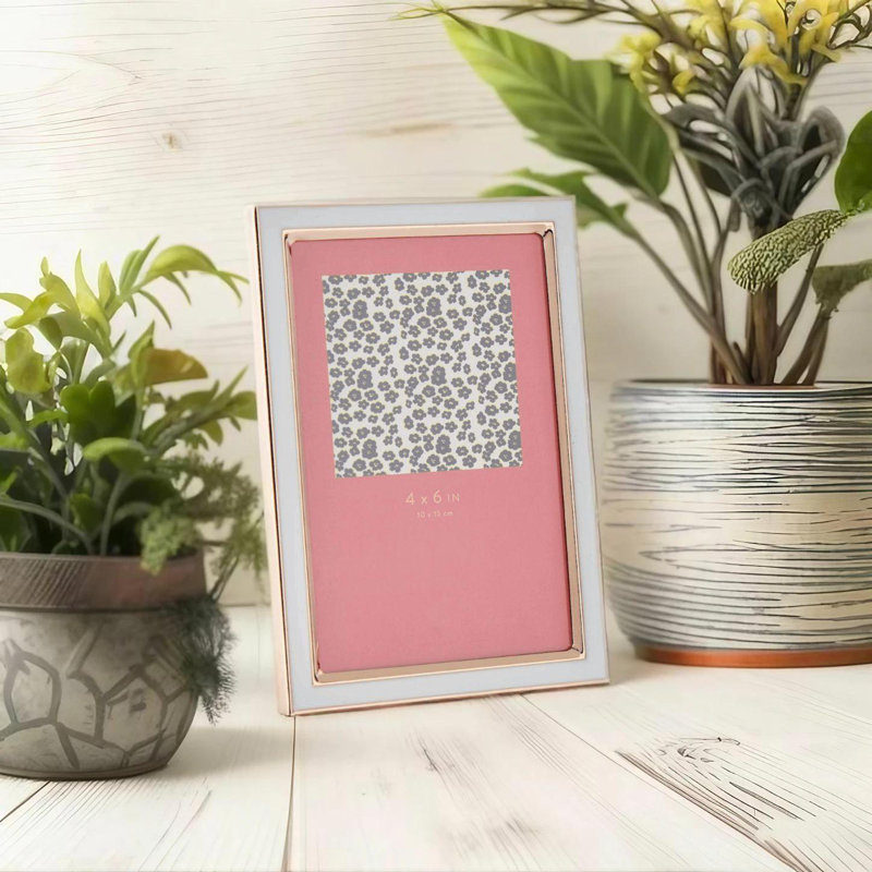 White & Gold Photo Frame