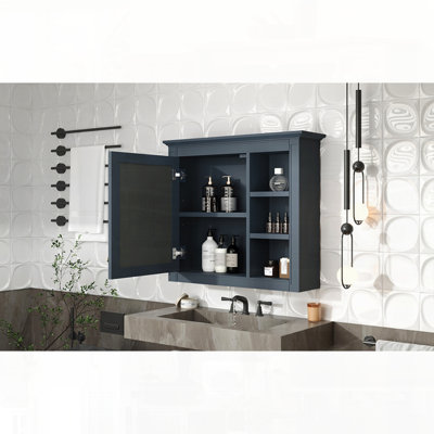 Armoire à pharmacie murale à miroir avec tablettes ouvertes