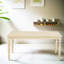 Table de rangement cosmétique urbaine polyvalente - Structure en bois blanc câblé pour produits de beauté, style et commodité