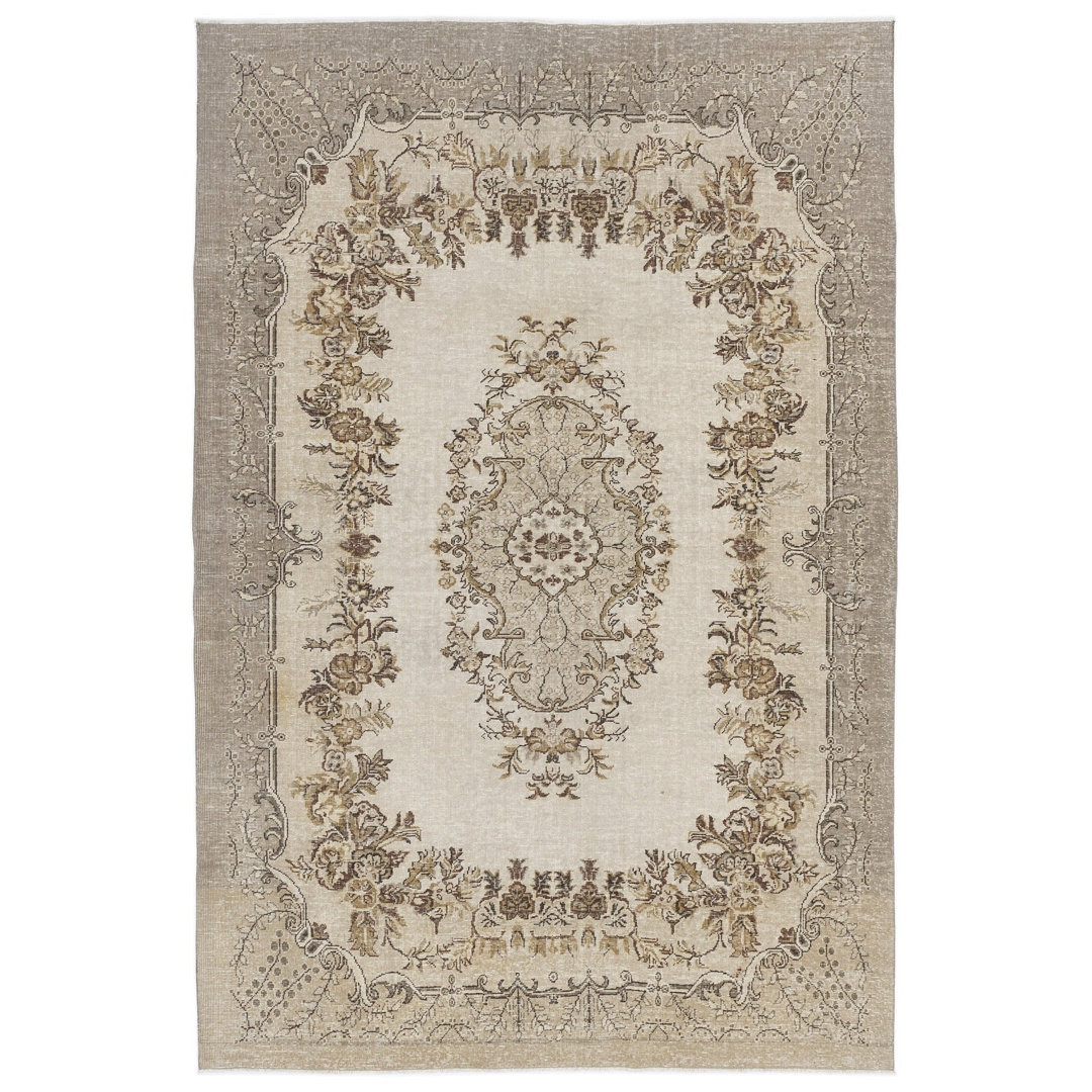 Square Dorace Hand Knotted Area Rug