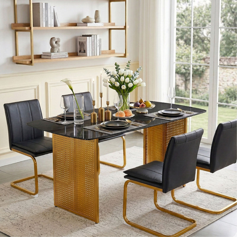 Table de salle à manger rectangulaire en verre trempé de style moderne pour 6 personnes, avec un design en marbre avec des pieds en métal évidés, une table de salle à manger idéale pour les salons et les bureaux à domicile.