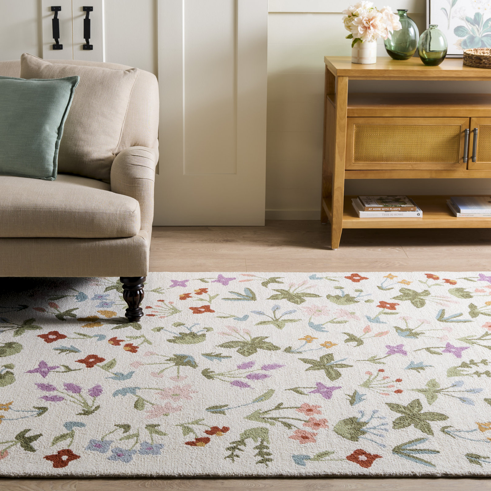 Hand-Tufted Wool Floral Outdoor Rug, Rectangle 5' x 8'
