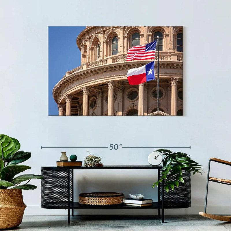 Drapeaux de Nicci au Texas Capitol, H 30 po x l 45 po