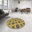 Tapis jaune-1471603876