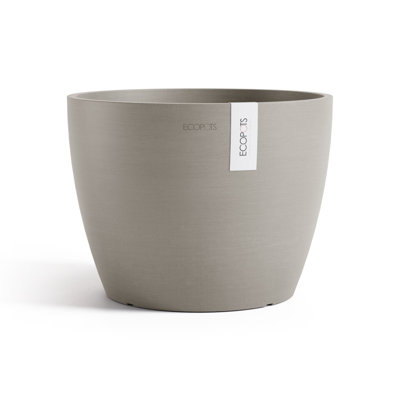 Ecopots Stockholm Indoor/Outdoor Modern Recycled Plastic Flower Pot Planter