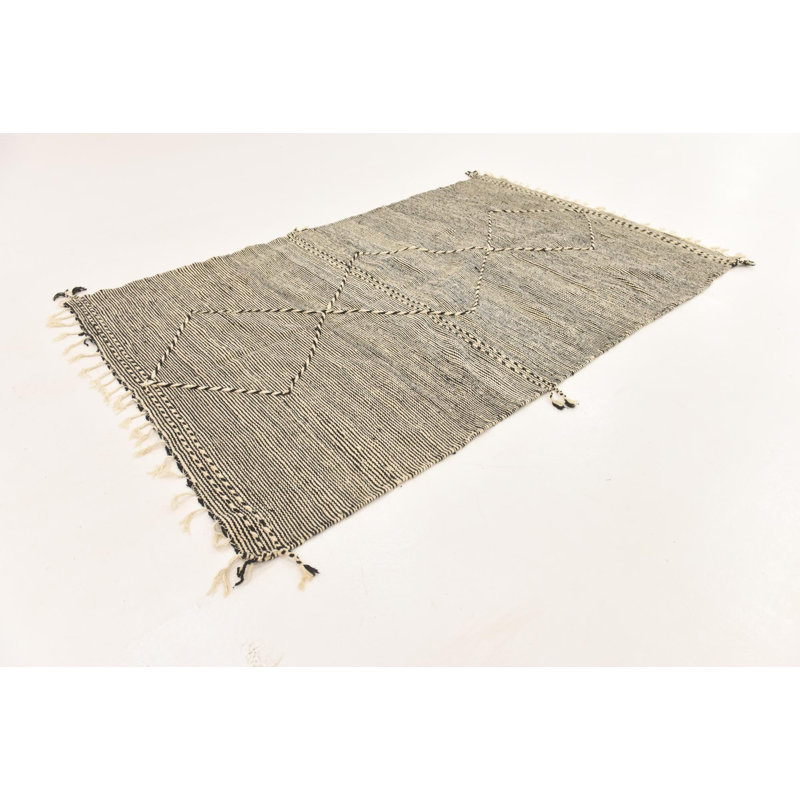 Tapis noir et blanc Mosser