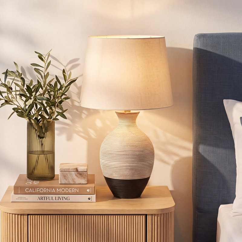 Eino Table Lamp