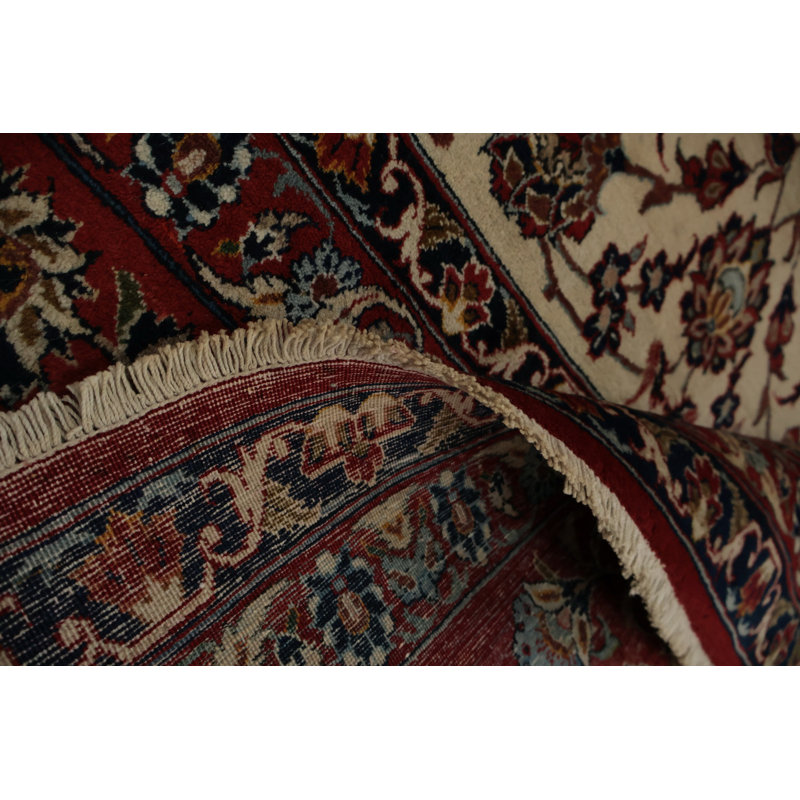 Tapis traditionnel motif médaillon 9 x 13