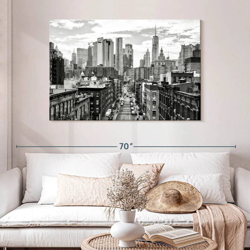 Kavia Financial District, 32" H x 48" W