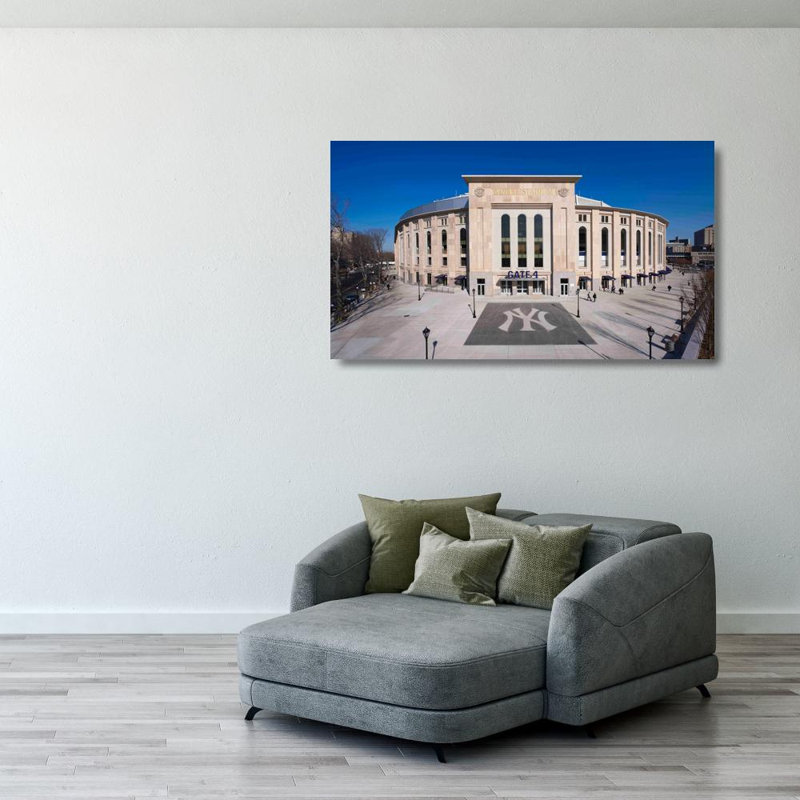 Yankee Stadium, H 23 po x l 40 po