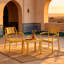 Ensemble de mobilier de patio 3 pièces, comprenant 2 fauteuils en plastique PP et une table basse d'appoint. Supporte jusqu'à 136 kg pour les fauteuils et 82 kg pour la table. Résistant aux rayons UV et aux intempéries. Ensemble bistro d'extérieur. Chaises livrées montées, table facile à installer. Couleur jaune. Parfait pour un balcon, un jardin ou une piscine.