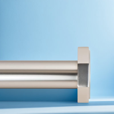 Tringle à rideaux à tension robuste - Tringle à tension à ressort réglable pour rideaux de douche et fenêtres, antirouille, sans outils, extrémités en caoutchouc antidérapantes