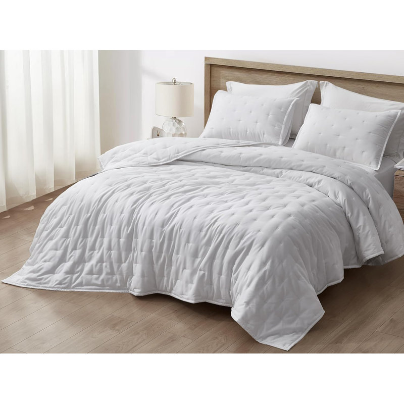 Glen Lightweight Cooling Rayon Derived from Bamboo Blended Crescent Quilt Set, White, Oversized King Comforter +2 King Shams
