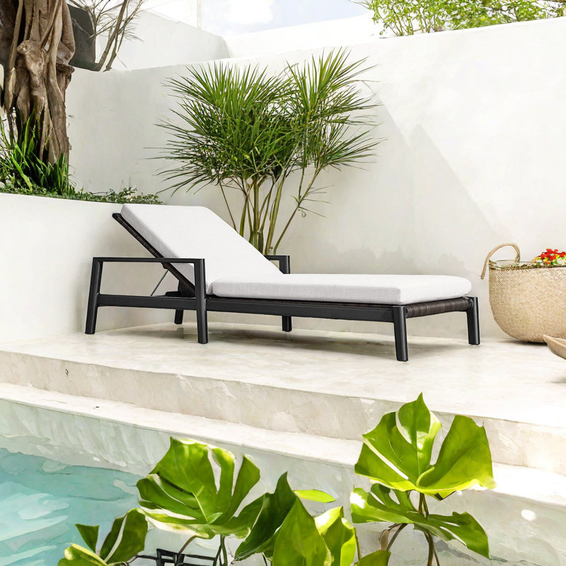 Chaise longue d'extérieur en alliage d'aluminium VillaRattan