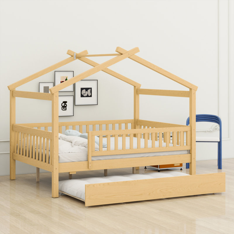 Lit en bois avec couchette