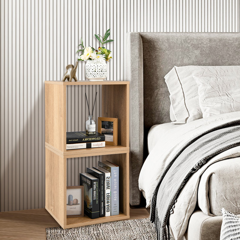 Kryno 38 cm W Bedside Table