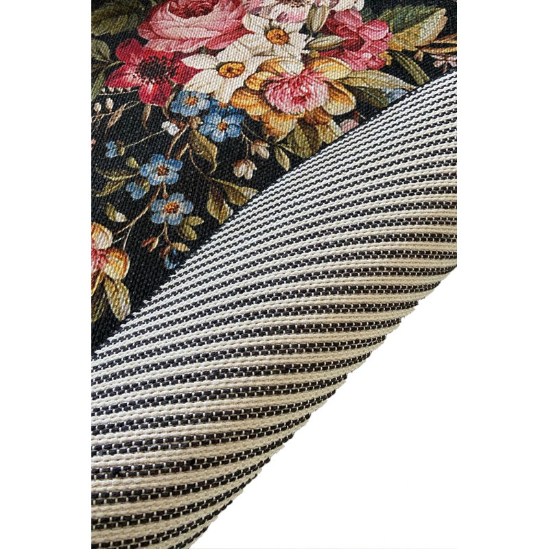 Floral Patterned Round Carpet, Round 2'8"