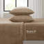 Ensemble de draps 4 pièces en polyester micro peluche taupe, au toucher velours brossé, pour lit king size.-133873409-133873410