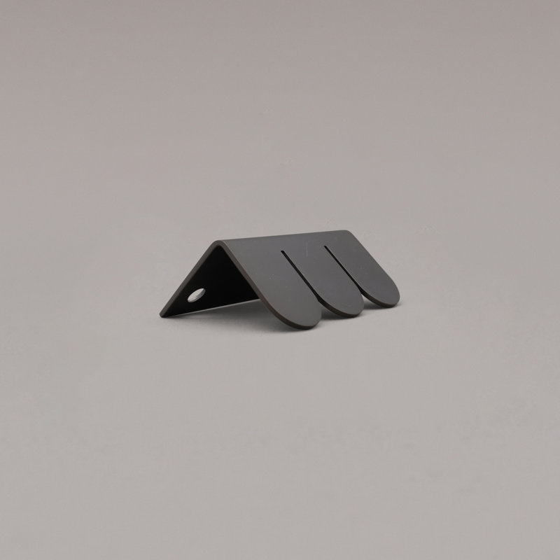 Sweep Edge Pull, Graphite