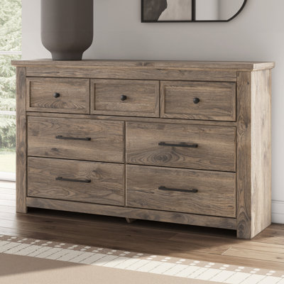 Hailye Dresser