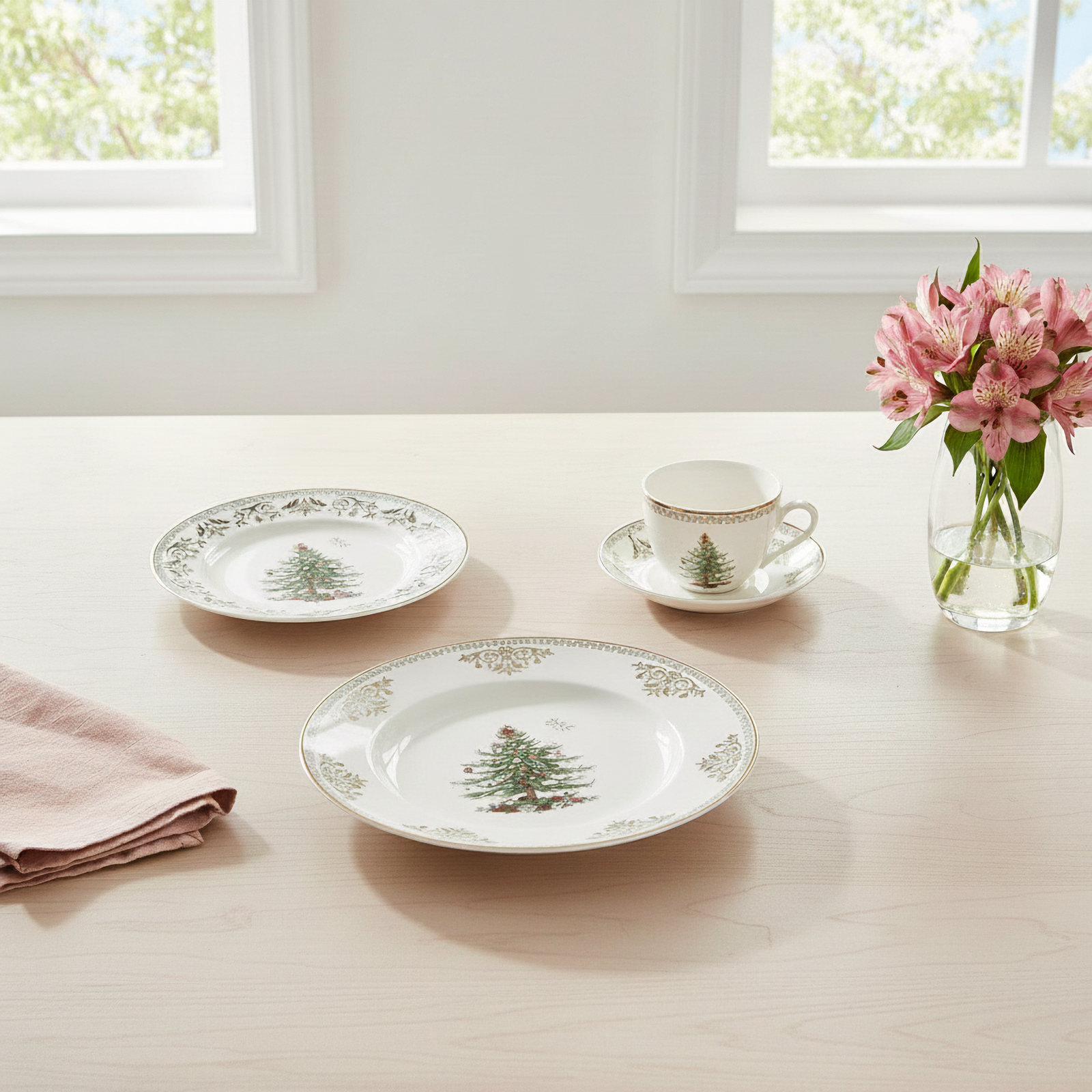 Spode Christmas Tree Gold 4-Pc Place Setting