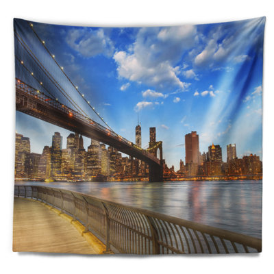 Tapisserie «Cityscape Calm Sky over Brooklyn Bridge»