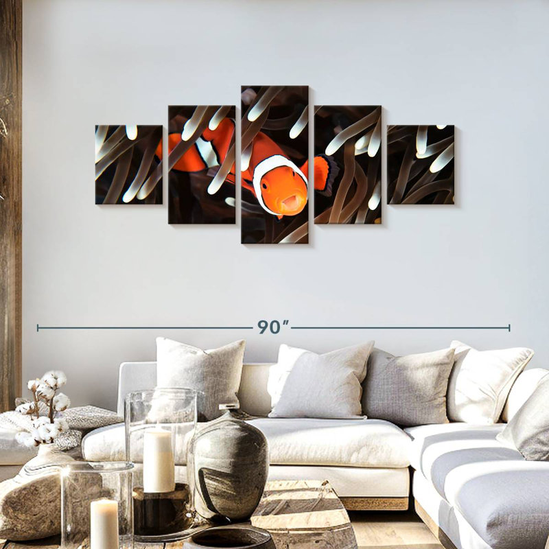 Happy Clownfish, 30" H x 68" W