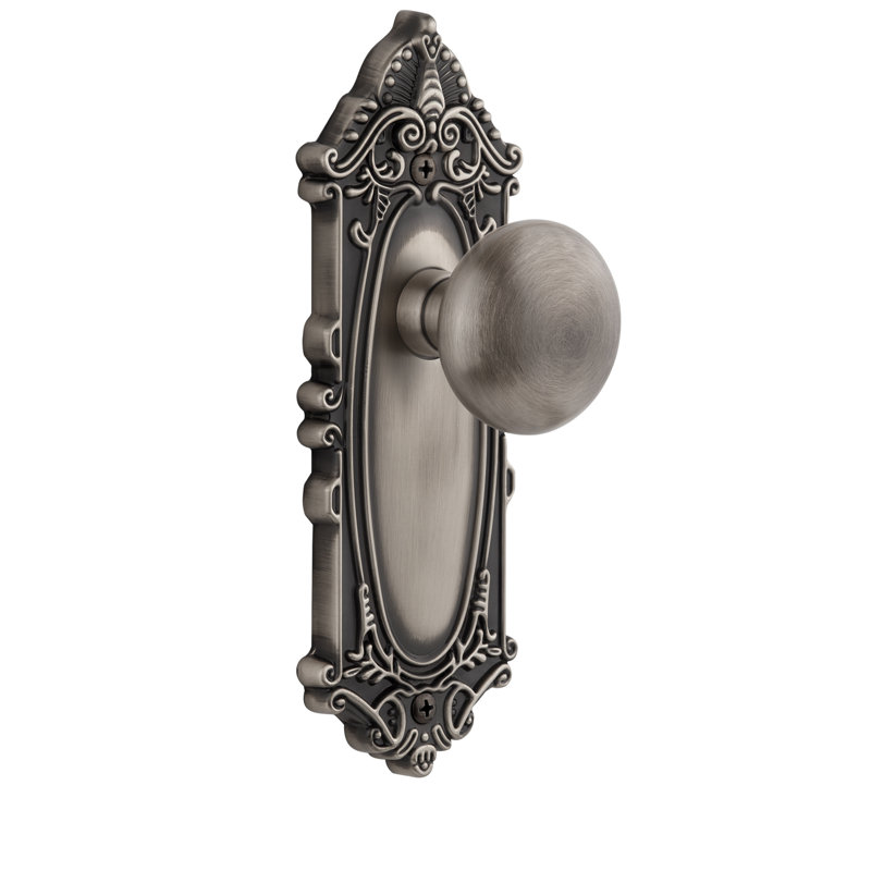 Grandeur Grande Victorian Plate Privacy with Fifth Avenue Door Knob, Antique Pewter, 2 3/4"