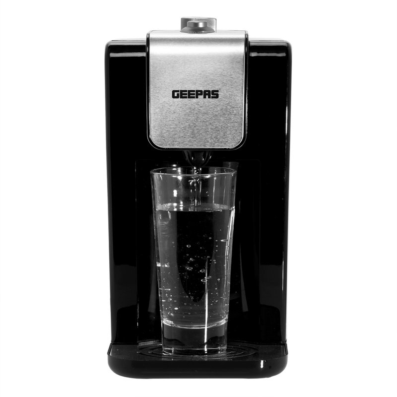 Geepas 2.2L Electric Tea Kettle