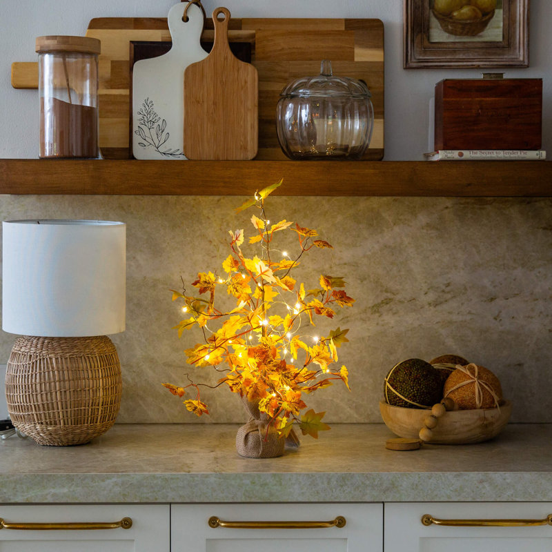 18 po Érable d'automne artificiel pré-éclairé avec 30 guirlandes de lumières DEL sur base en toile de jute