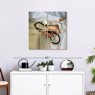 Alcaraz Medical Doctor With Stethoscope