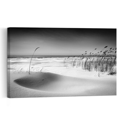 «Snowy Beach Serenity Minimalist Peaceful Serene Coastal», reproduction d'art mural