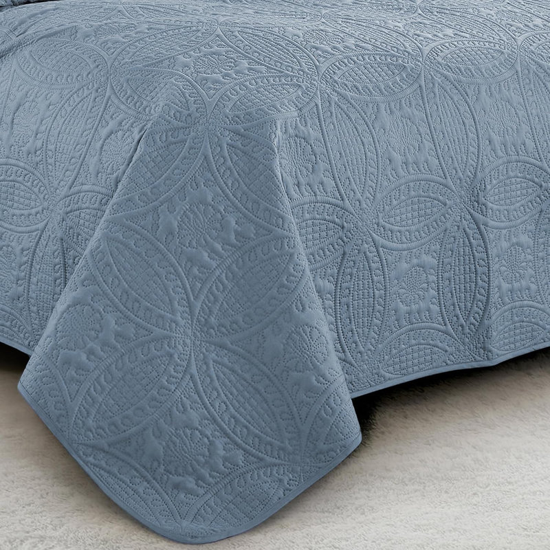 Austin Microfiber Reversible 3-Piece Coverlet / Bedspread Set, Queen Coverlet / Bedspread + 2 Standard Shams, Grayish Blue