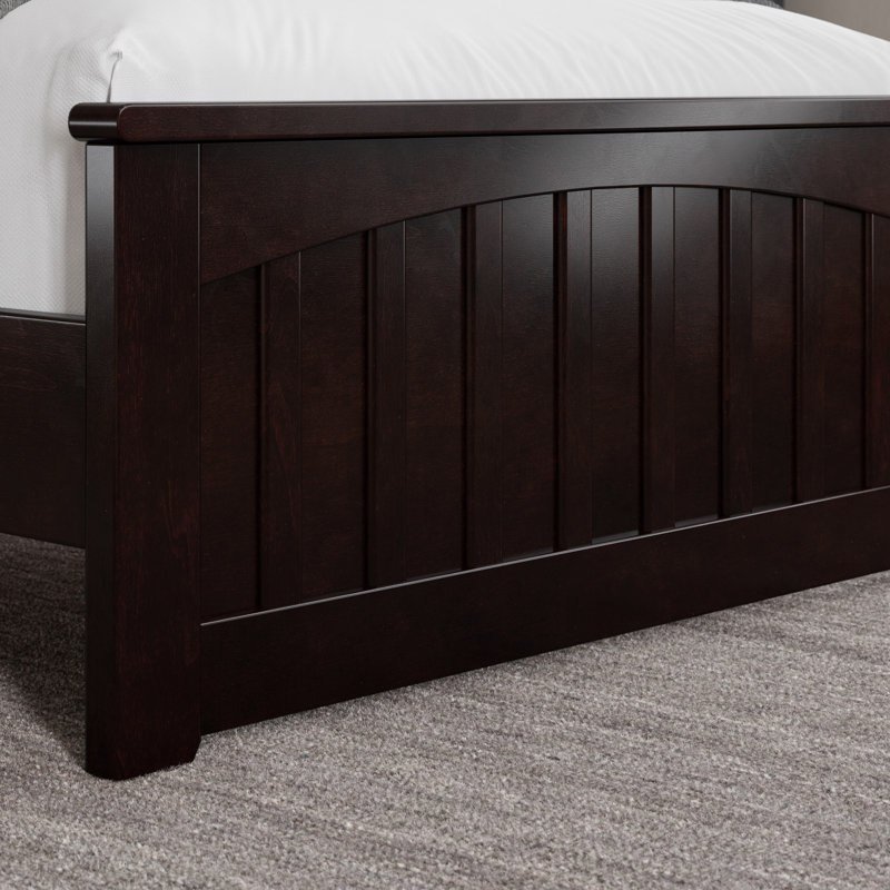 Lit plateforme en bois massif avec pied de lit assorti Aritra, Espresso, Simple TG