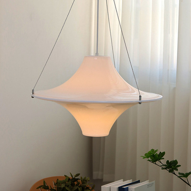 Lustre 20 pouces avec ampoules Creative Ufo