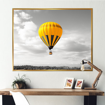 " Yellow Hot Air Ballon II "