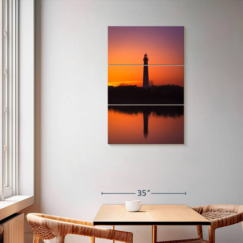 Coucher de soleil sur le phare d'Aletra Cape May, H 57 po x l 36 po