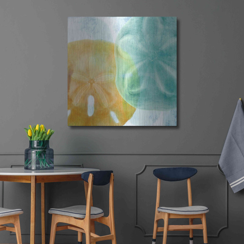 «Luminous Seashells» par Elena Ray, H 36 po x l 36 po
