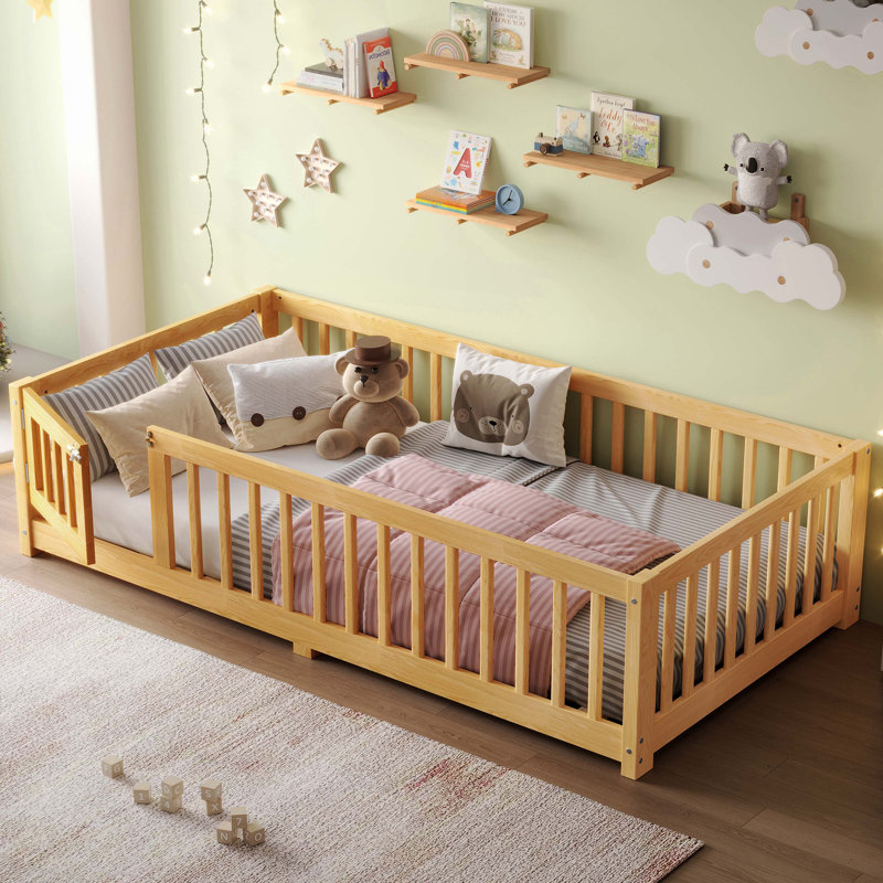 Lit double sur pied avec barrières de sécurité et porte pour enfants, gris, Lit simple, Naturel