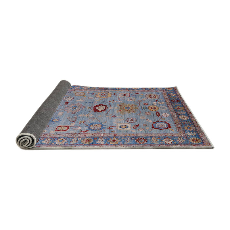 Tapis bleu Gavrilovic, Rond 6 pi